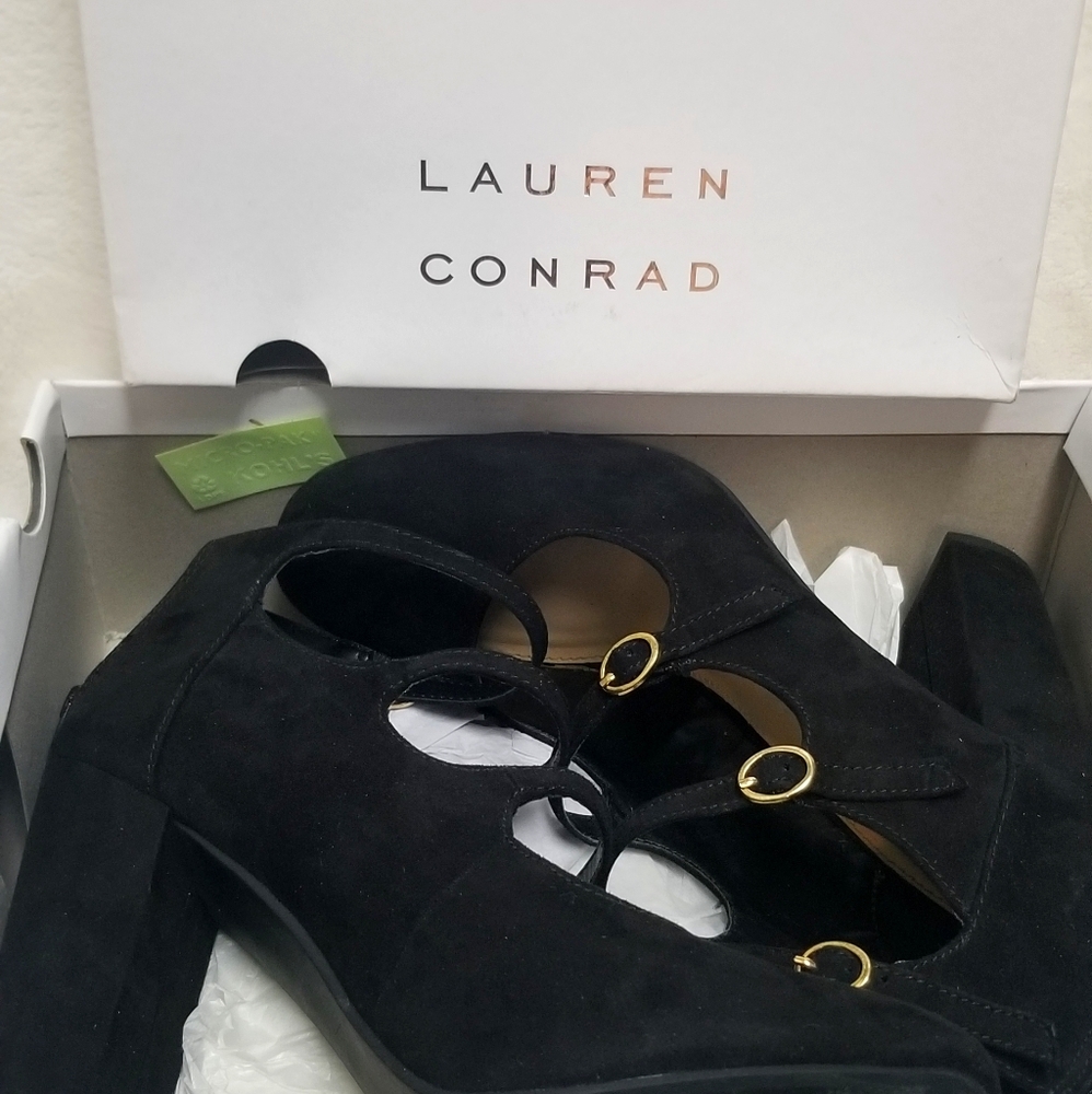 LC Lauren Conrad Black Bell Flower Heels